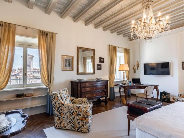 FORESTERIA di PALAZZO RADICI : photo 6 de la chambre chambre double supérieure