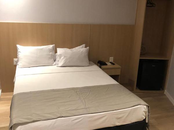 Regency Copacabana Hotel : photo 4 de la chambre chambre deluxe