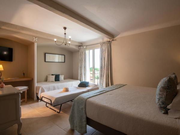 Hotel Les Messugues : photo 1 de la chambre chambre familiale deluxe