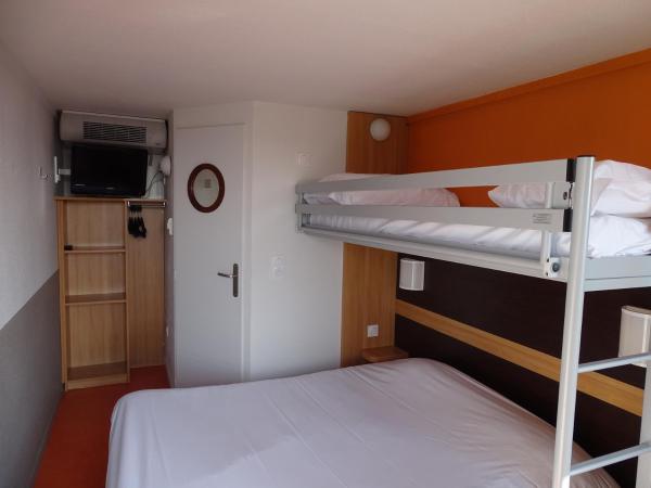 Première Classe Troyes Sud - Buchères : photo 1 de la chambre chambre triple (1 lit double et 1 lit simple)