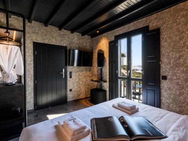 She Mykonos Boutique Hotel : photo 9 de la chambre chambre double deluxe avec balcon - vue sur mer