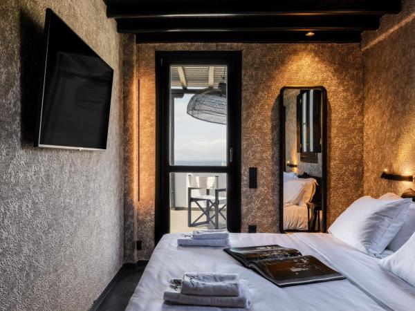 She Mykonos Boutique Hotel : photo 2 de la chambre suite lit queen-size – vue sur mer