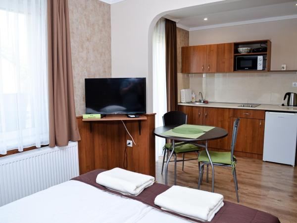 Média Panzió és Apartmanház : photo 4 de la chambre studio rez-de-chaussée