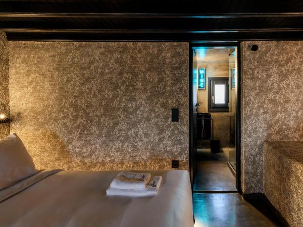 She Mykonos Boutique Hotel : photo 10 de la chambre chambre triple - vue sur mer