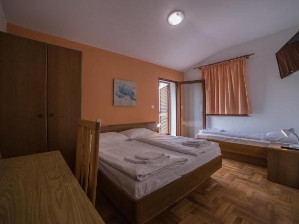 Pansion Valbruna : photo 6 de la chambre chambre triple