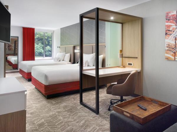 SpringHill Suites by Marriott Atlanta Northwest : photo 1 de la chambre suite, 2 queen, trundle beds 