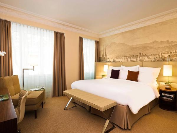 Renaissance Lucerne Hotel : photo 3 de la chambre chambre deluxe plus spacieuse 1 lit king-size