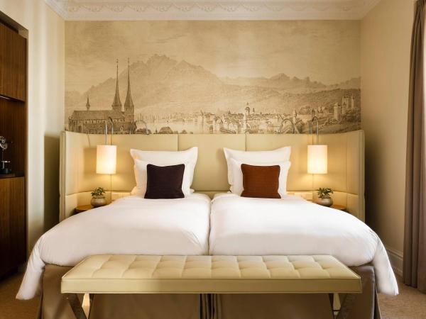 Renaissance Lucerne Hotel : photo 4 de la chambre suite studio renaissance avec 2 lits jumeaux/simples