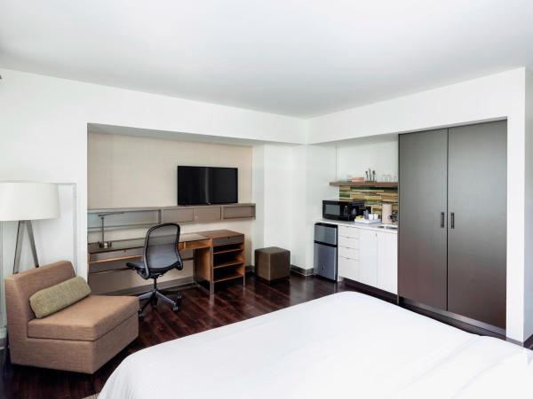 Element Boston Seaport District : photo 2 de la chambre chambre lit king-size traditionnelle