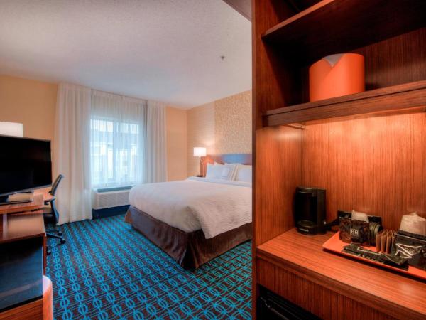 Fairfield Inn & Suites by Marriott Charlotte Airport : photo 2 de la chambre chambre lit king-size
