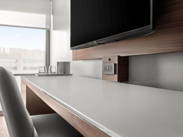 Marriott San Antonio Airport : photo 3 de la chambre chambre lit king-size