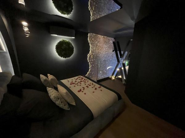OMIRA - Nuits d'exception & Spa : photo 4 de la chambre suite avec jacuzzi