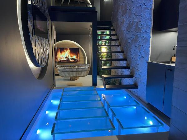 OMIRA - Nuits d'exception & Spa : photo 1 de la chambre suite avec jacuzzi