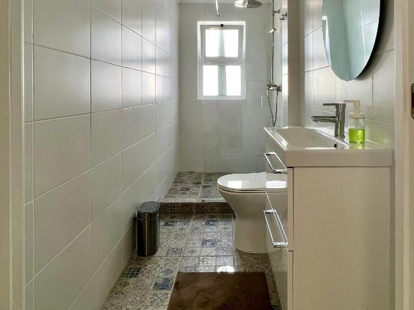 Pine House - Faro Airport, Beach and City Center : photo 6 de la chambre chambre double standard avec salle de bains commune