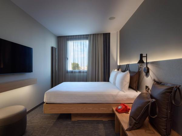 Moxy Lisbon City : photo 1 de la chambre chambre double cozy