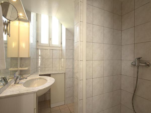 Easy Stay by Hotel La Perla : photo 7 de la chambre economy family room-easy stay