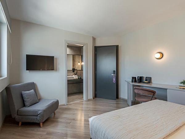 BED in Athens : photo 2 de la chambre chambre double standard