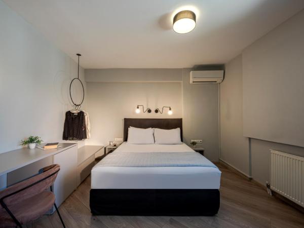 BED in Athens : photo 5 de la chambre chambre double standard