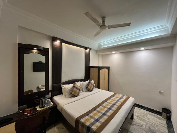 Hotel Moti Palace : photo 2 de la chambre chambre double deluxe