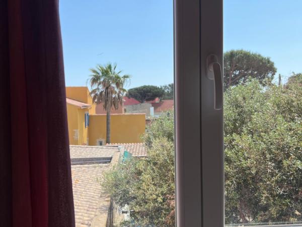 Hotel La Potiniere : photo 4 de la chambre hébergement simple - hippodrome