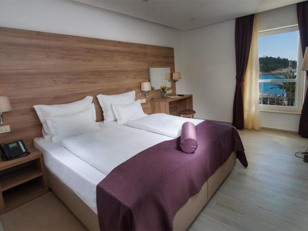 Hotel Biokovo : photo 2 de la chambre chambre double - vue sur mer