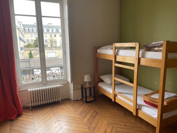 Tiers lieu de l'Ermitage : photo 1 de la chambre chambre familiale