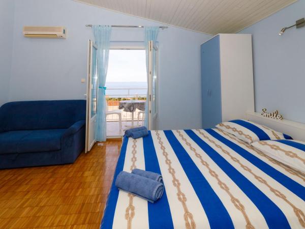 Villa Neda : photo 9 de la chambre studio avec balcon et vue sur la mer