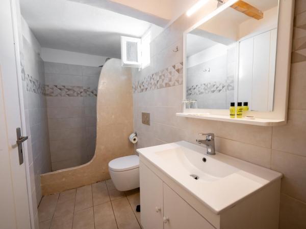 Hotel Thirasia : photo 6 de la chambre studio double deluxe