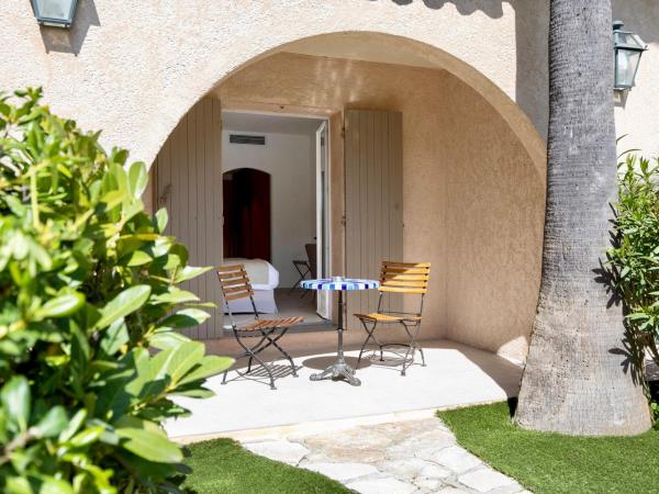 Hotel La Garbine : photo 6 de la chambre chambre double ou lits jumeaux avec terrasse