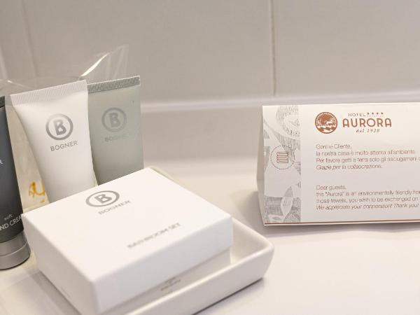 Hotel Aurora : photo 7 de la chambre grande chambre simple 