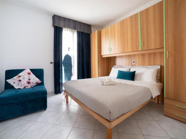 Casa Merano Residence & Ristorante Bibione Centro : photo 3 de la chambre superior suite with one bedroom and balcony 