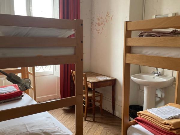 Tiers lieu de l'Ermitage : photo 2 de la chambre chambre familiale