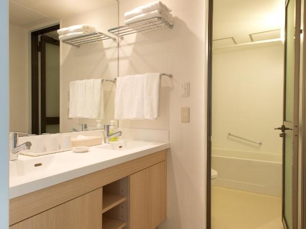 Hotel Granvia Osaka-JR Hotel Group : photo 3 de la chambre chambre familiale - non-fumeurs - 43 m²