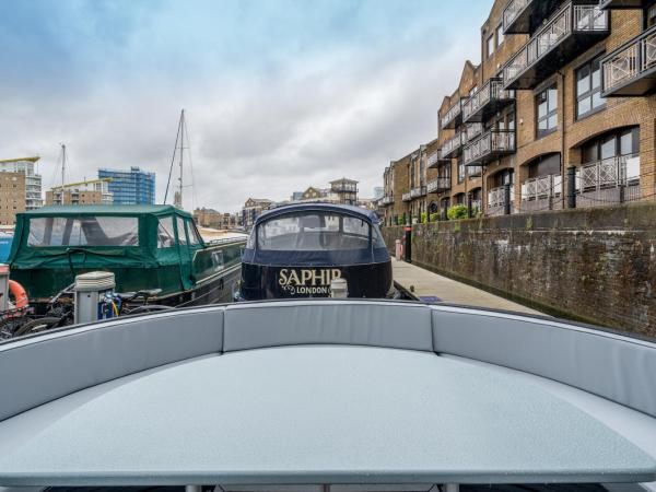 ALTIDO Elegant houseboat near Canary Wharf : photo 3 de la chambre maison 2 chambres