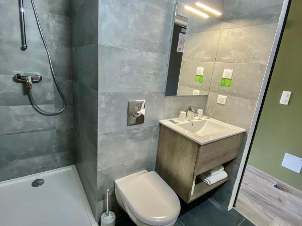 Maria Stella : photo 4 de la chambre chambre double - vue sur piscine