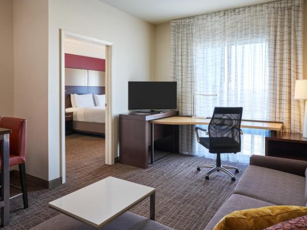 Residence Inn by Marriott Philadelphia Airport : photo 3 de la chambre suite 1 chambre avec 1 lit king-size