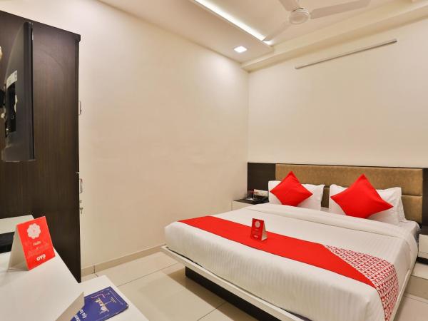 OYO Hotel Raadhe : photo 4 de la chambre petite chambre simple