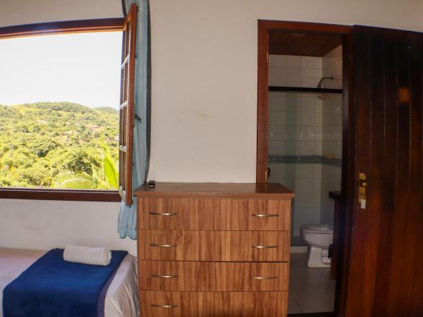 Pousada Mar'Tito Forno : photo 8 de la chambre chambre familiale - vue sur mer