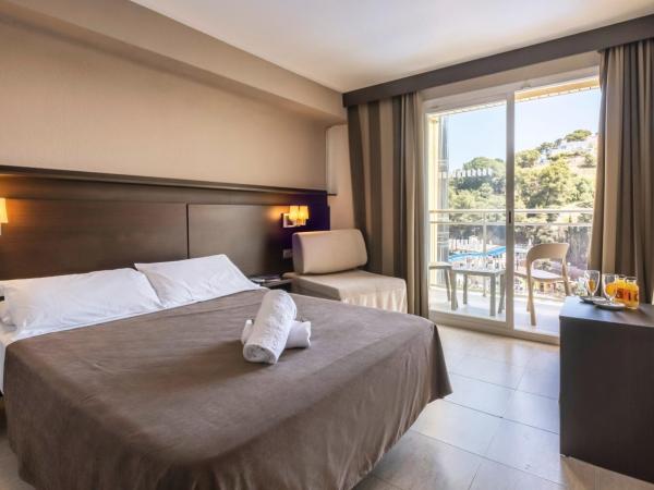 Hotel Rosamar Garden Resort 4* : photo 1 de la chambre chambre double ou lits jumeaux - vue sur piscine