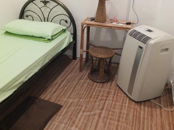 Muntri House : photo 4 de la chambre chambre simple avec salle de bains commune