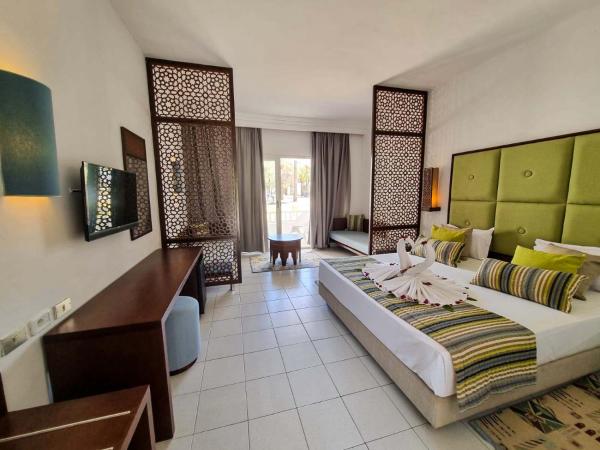 Monarque Club Rivage - VV : photo 1 de la chambre chambre familiale standard