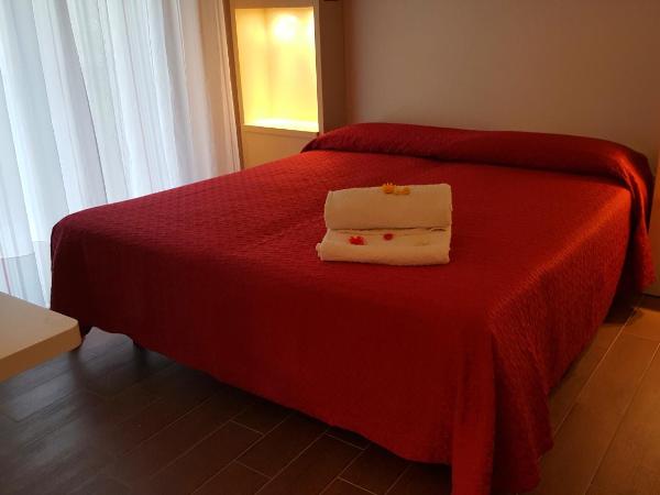 Hotel Perla Verde : photo 3 de la chambre chambre double ou lits jumeaux supérieure avec balcon