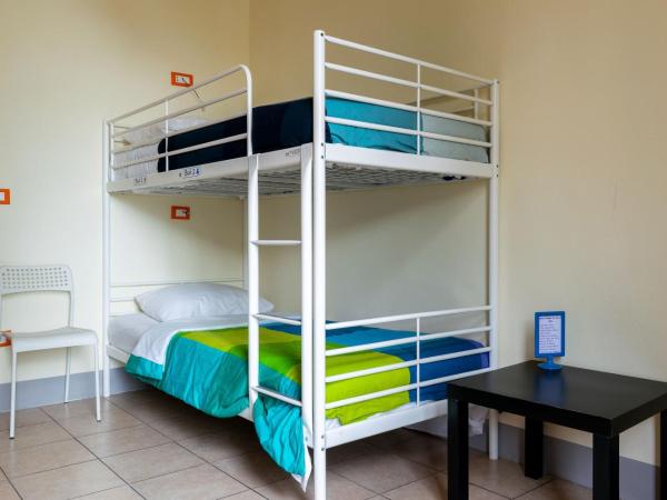 Hostel Pisa Tower : photo 4 de la chambre lit dans dortoir mixte de 4 lits