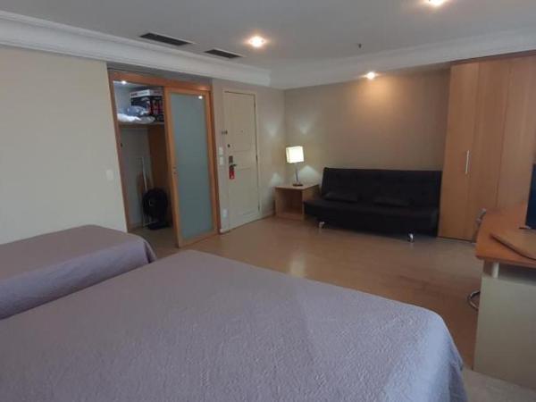 Mediterrâneo Flat - Apart-Hotel : photo 4 de la chambre chambre triple de luxe