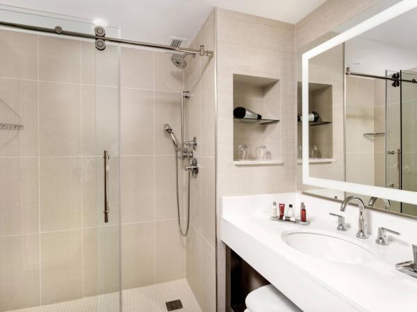 Nashville Marriott at Vanderbilt University : photo 5 de la chambre chambre lit king-size