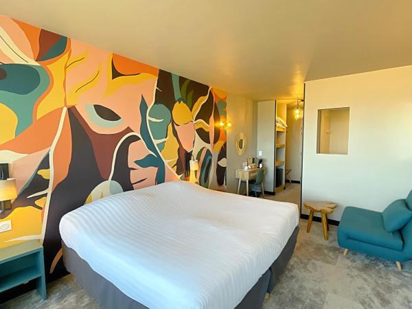 Hôtel La Grande Conque : photo 6 de la chambre chambre double deluxe avec terrasse - vue latérale sur mer