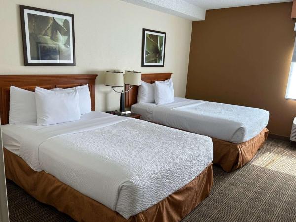 La Quinta by Wyndham Orlando South : photo 1 de la chambre chambre double avec 2 lits doubles