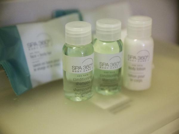 SOMA Park Inn : photo 6 de la chambre chambre avec 2 grands lits queen-size