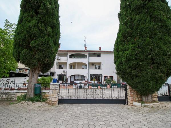 Apartment Svid : photo 8 de la chambre appartement