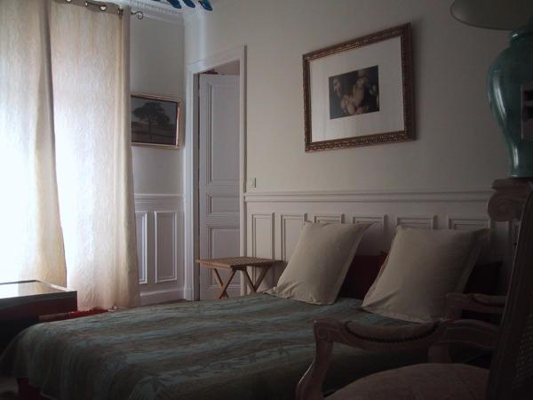 Bed and Breakfast Paris Centre : photo 8 de la chambre deux chambres communicantes